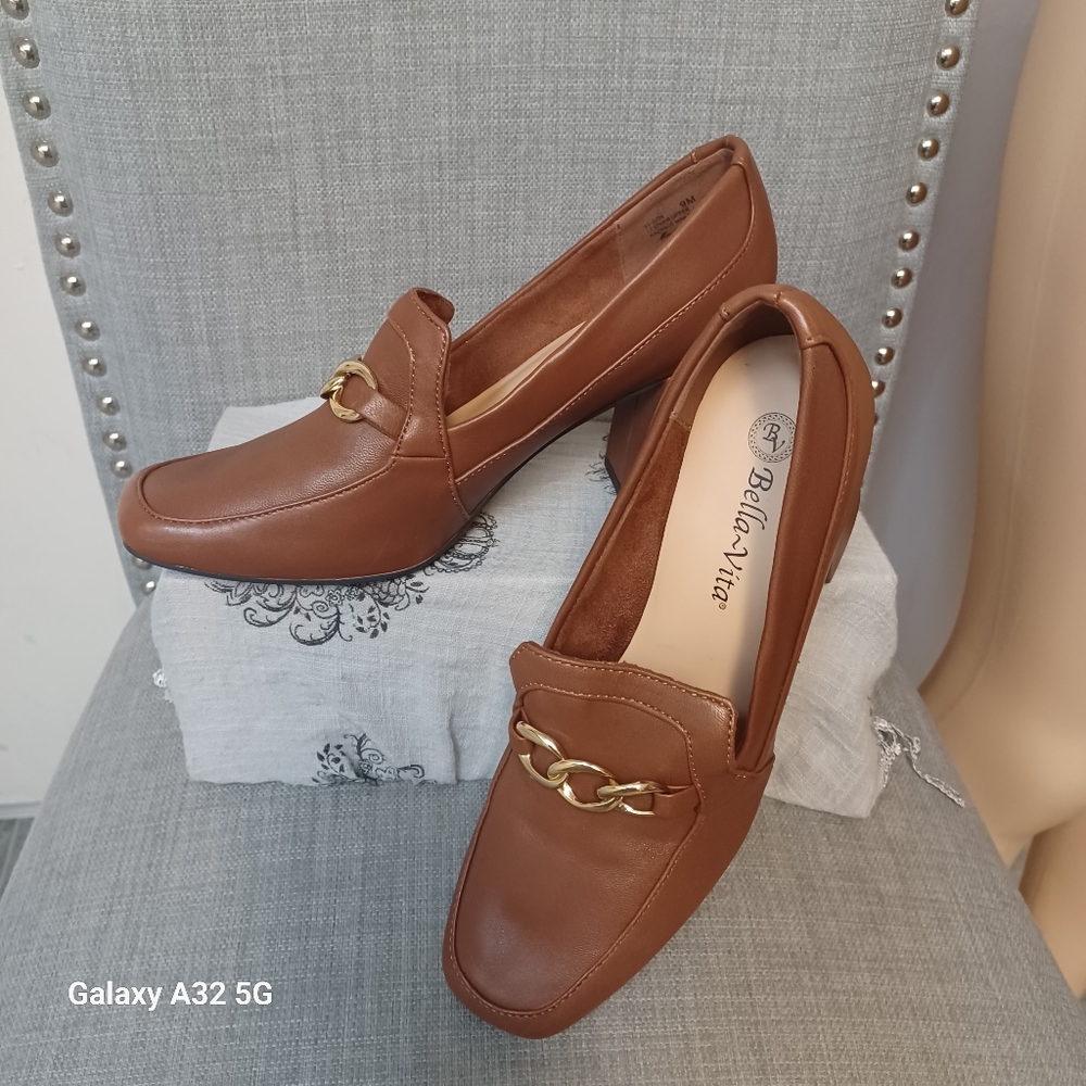 Bella Vita Brown and Gold Loafers Flats Size 9.m - Picture 3 of 15